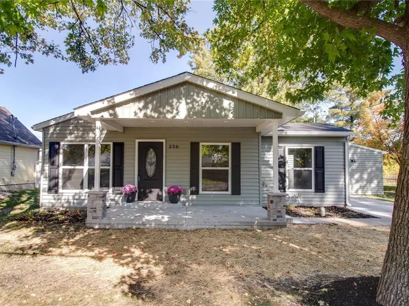 236 Virginia St, Brighton, IL 62012