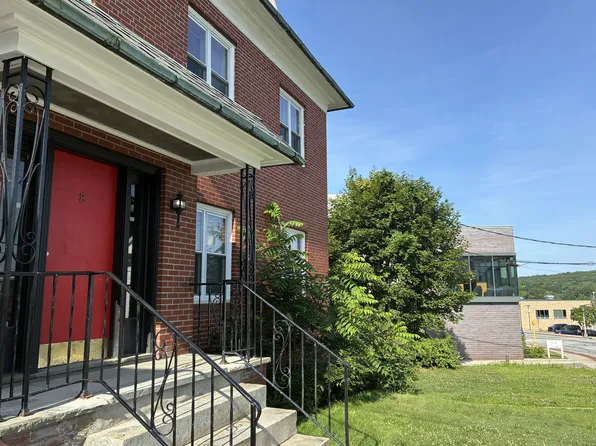 8 Lake St, Webster, MA