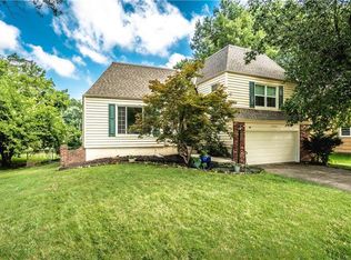 9804 Harrison Cir, Kansas City, MO 64131