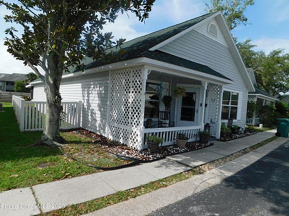 2nd image of 3858 Town Square Blvd #17