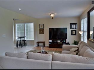 19 John Adams Ct, Monroe Township, NJ 08831