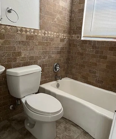 1923 McDuffie St #4 — Photo 8