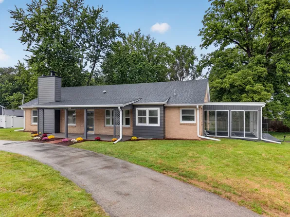708 E Glover St, Ottawa, IL 61350