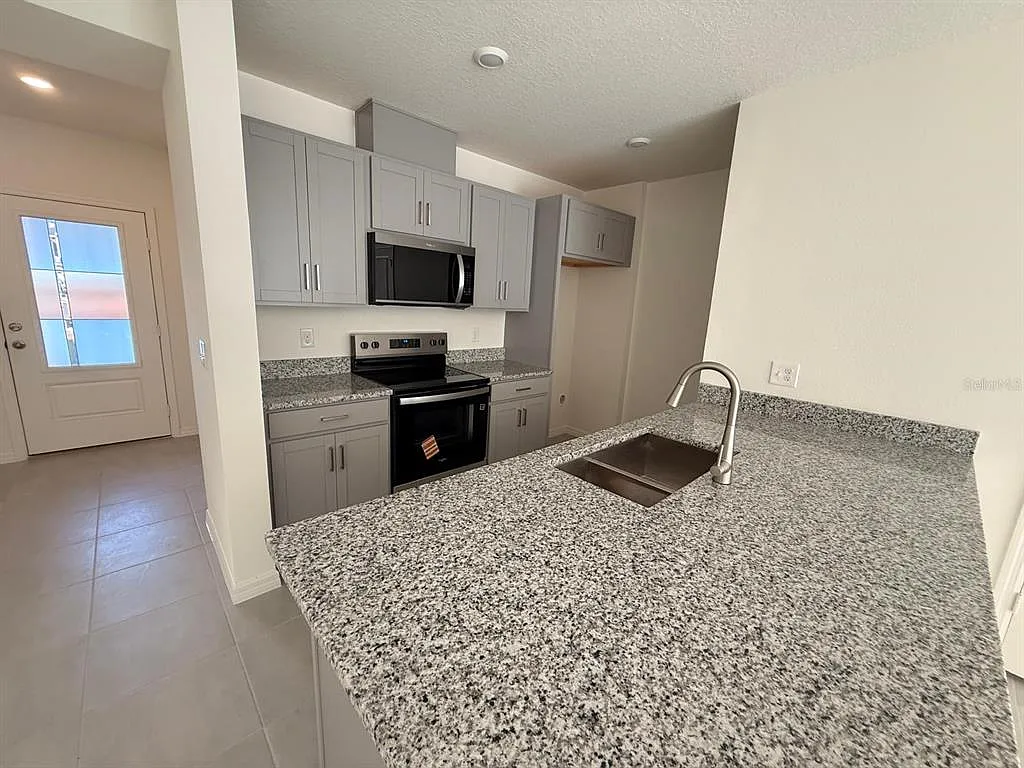 Building Photo - 16607 Luminary Loop