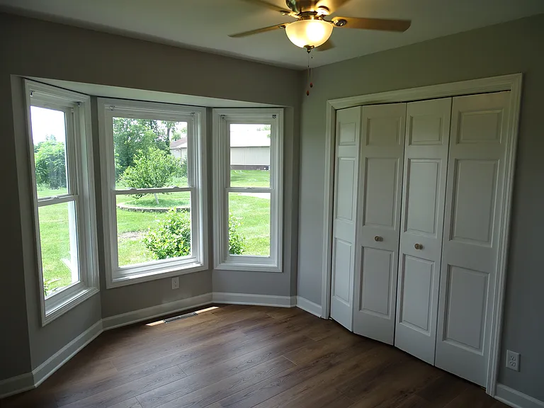 1061 Morthland Dr — Photo 13