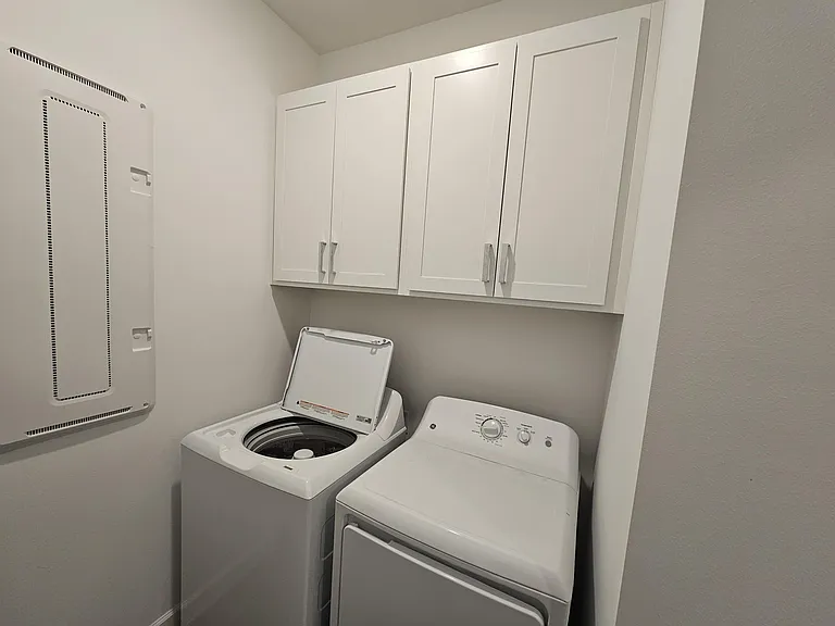 1309 Haywagon Trl — Photo 19