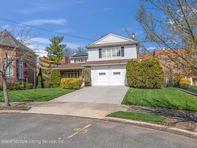 141 Grymes Hill Rd, Staten Island, NY, 10301