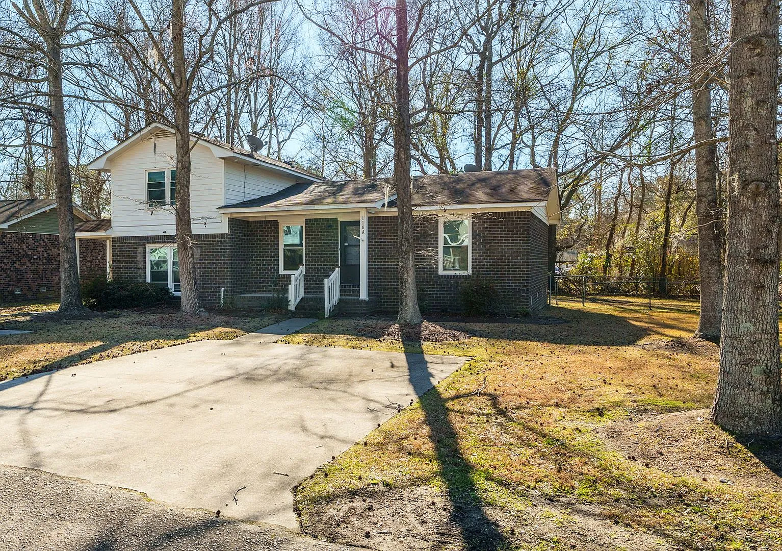 118 Roberta Drive — Photo 2