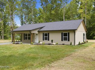 700 Holly Glen Ln, Decatur, TN 37322