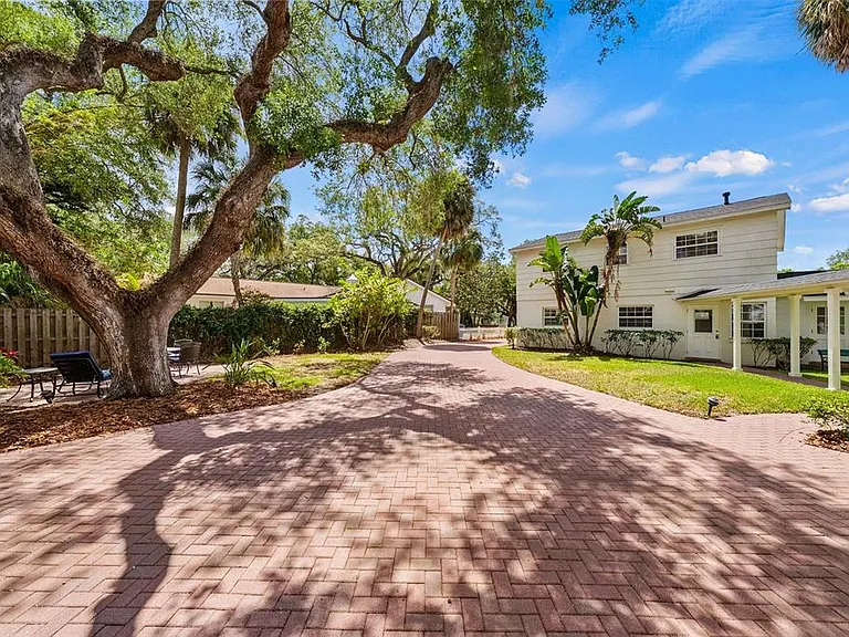4705 W San Rafael St — Photo 42