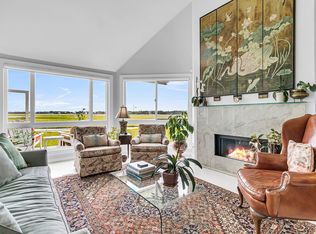 250 Little Oak Island Dr, Folly Beach, SC 29439