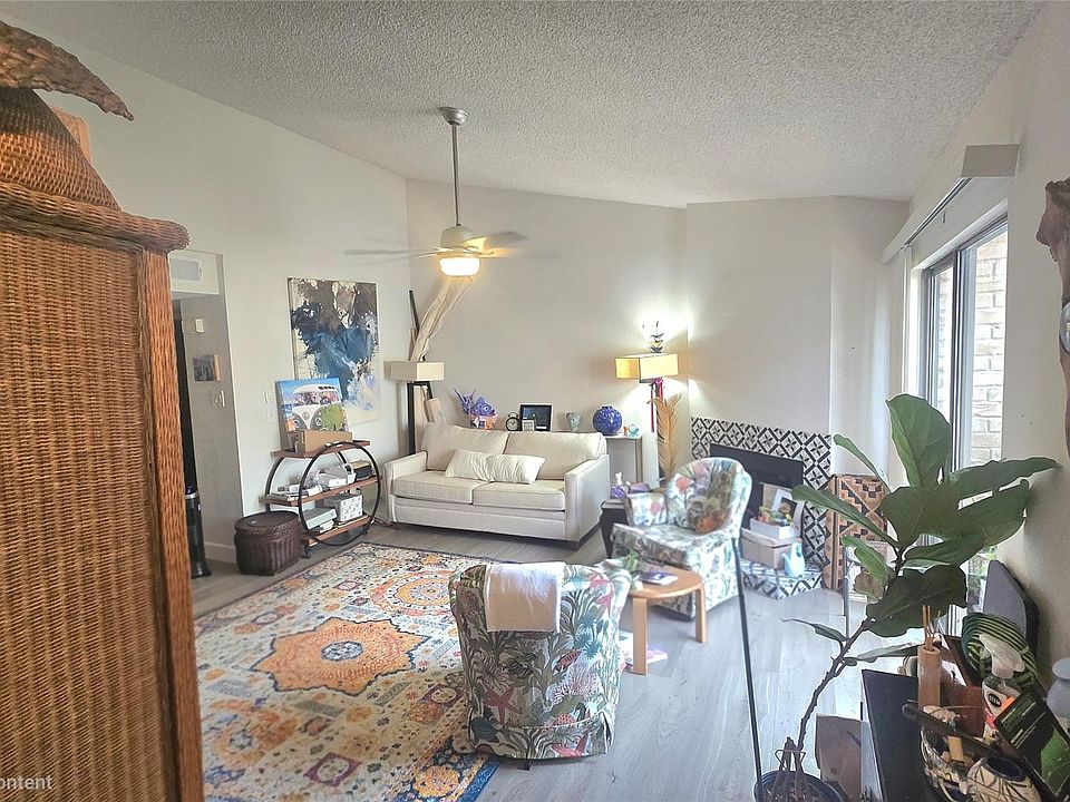 1st image of 7016 N Holiday Dr #7016