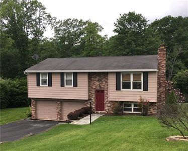208 Blue Grass Dr, Butler, PA, 16001