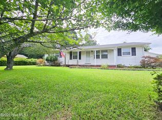 123 Kings Pkwy, Hubert, NC 28539