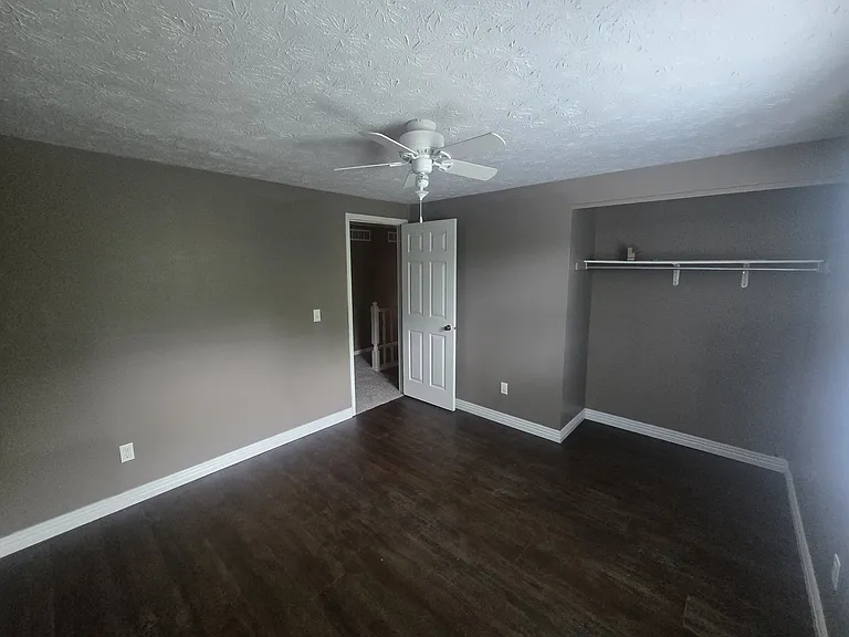 5271 Fieldstone Ct — Photo 29