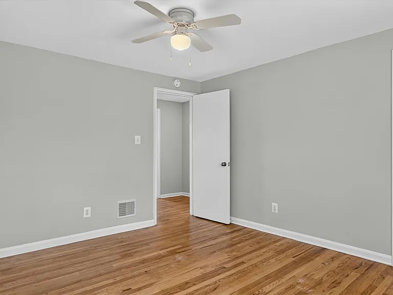 3284 Coolidge Hwy — Photo 24