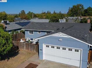 697 Meadowlark St, Livermore, CA 94551