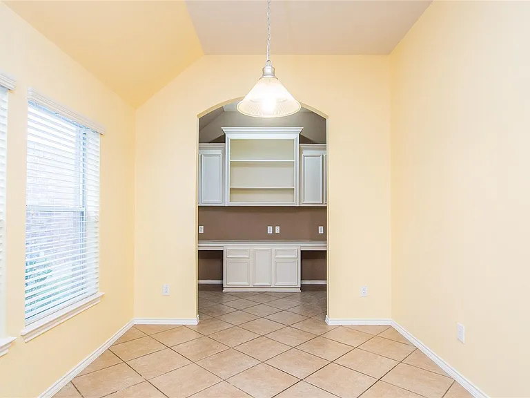 8847 Distant Woods Dr — Photo 18