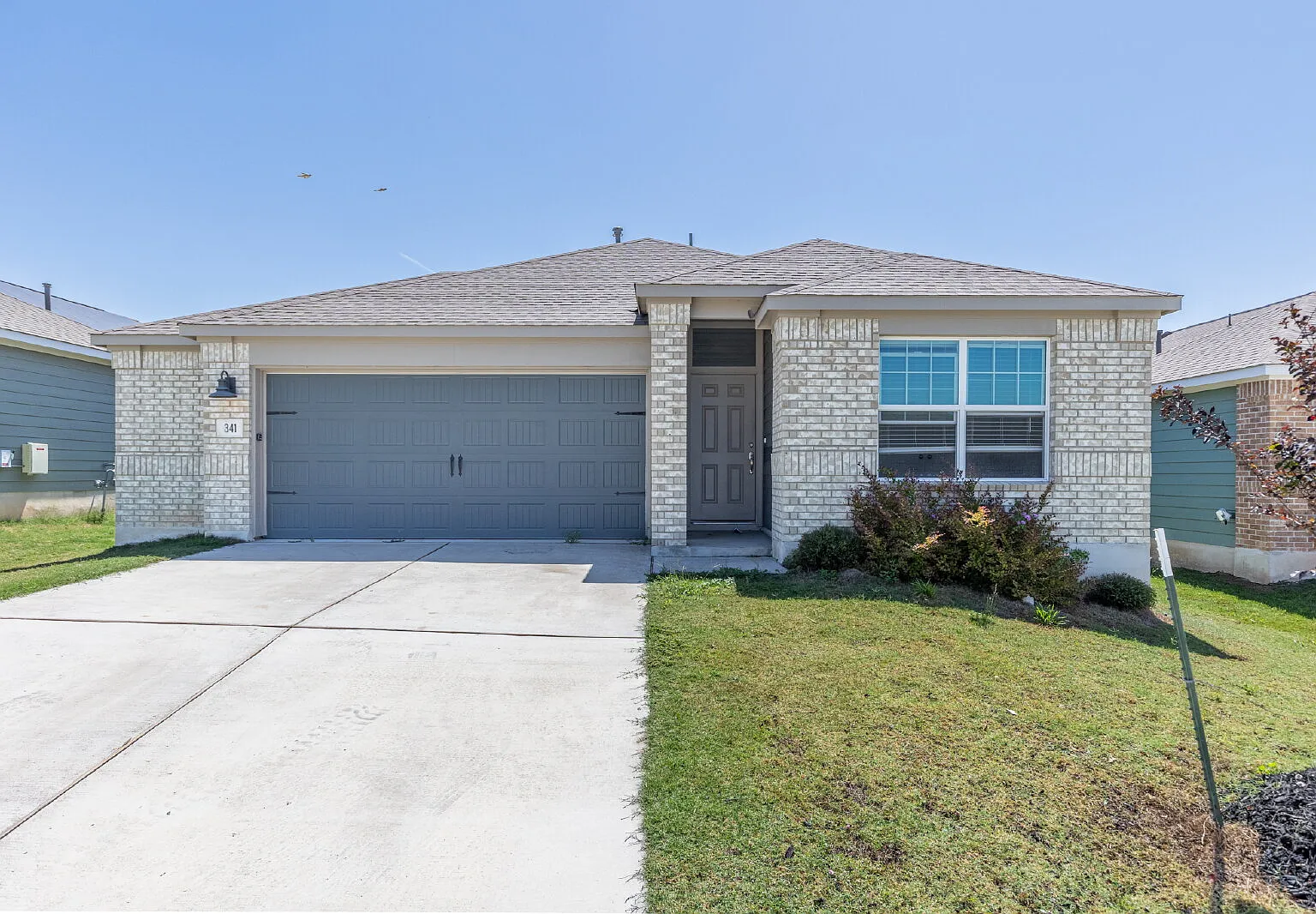 3 bed, 2.0 bath, 1611 sqft, $1,900 — Photo 1