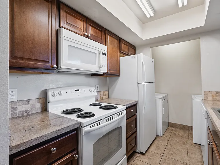 7065 N 2200 W #2F — Photo 8