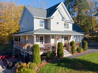 11 Forestridge Dr, Lunenburg, NS B4V 6B6