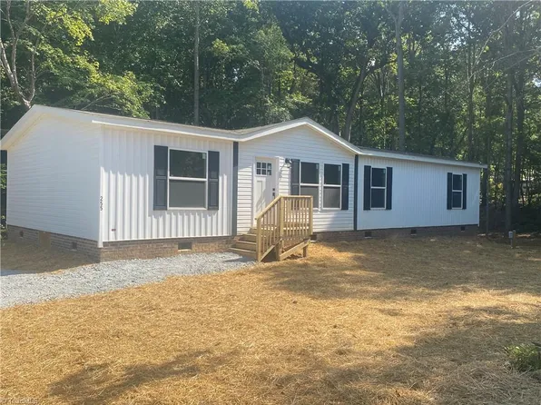 255 Saint Peter Church Rd, Randleman, NC 27317