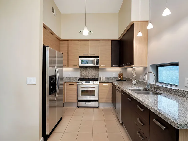 12411 Pacific Ave #101 — Photo 15