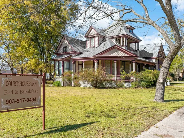 506 N Walnut St, Clarksville, TX 75426