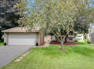 11724 Red Fox Dr, Osseo, MN 55369