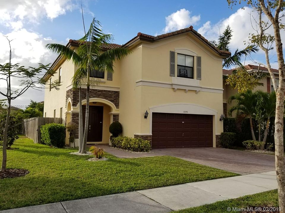 1st image of 8440 NW 115th Pl
