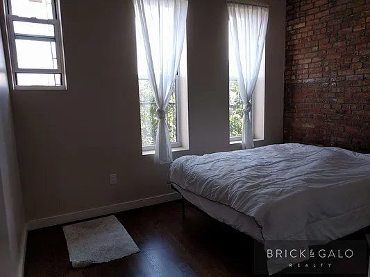 Rented by BRICK & GALO REALTY CORP | media 5