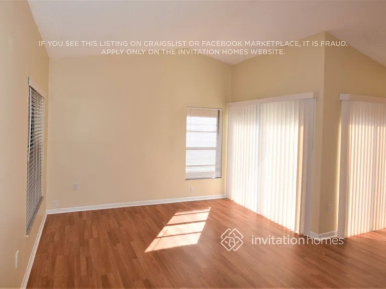 14710 Cedar Creek Pl — Photo 5