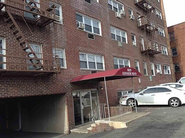2nd image of 8829 Kennedy Blvd APT C4
