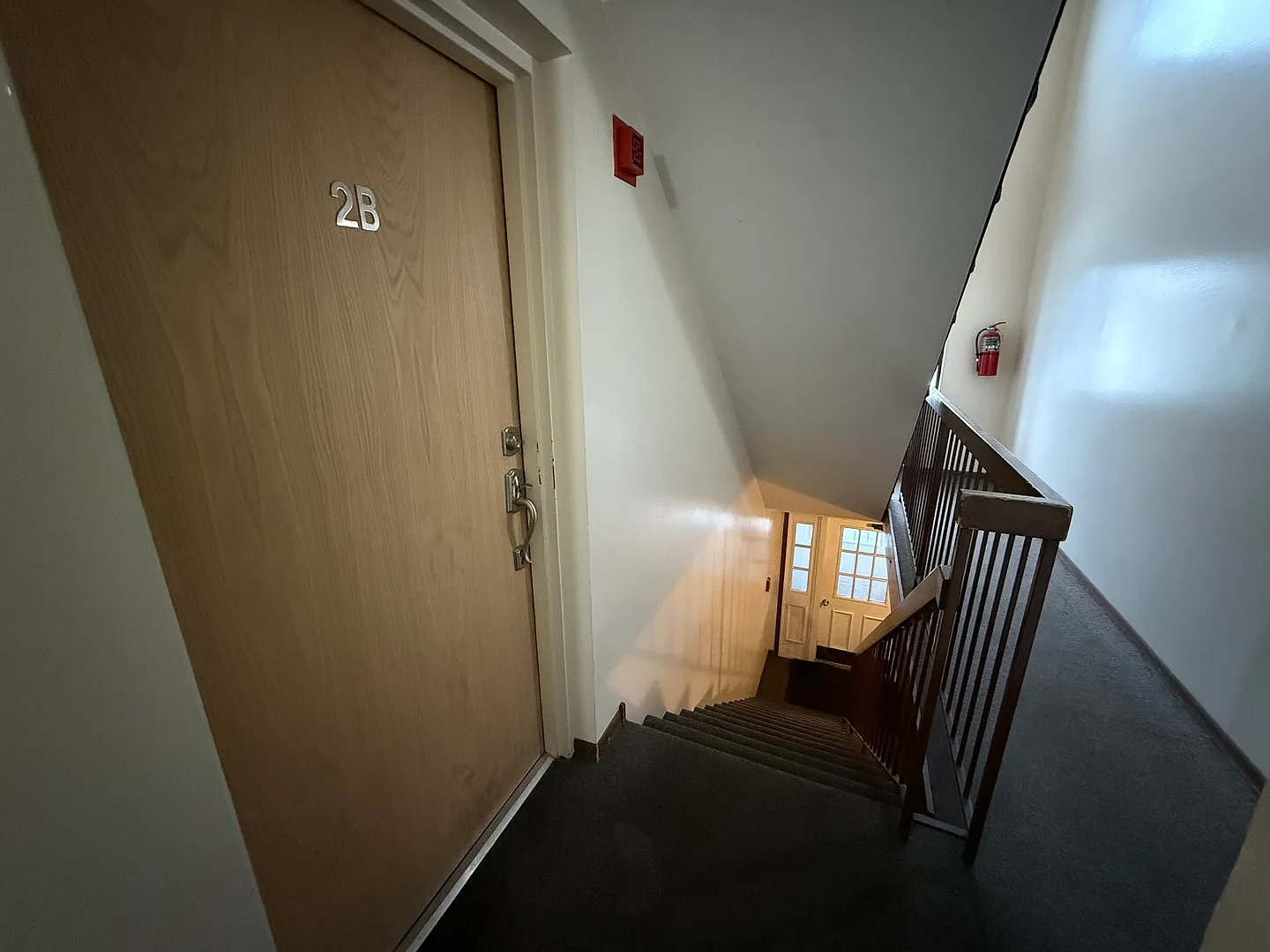 2 bed, 1000 sqft, $1,900 — Photo 4