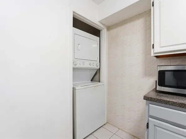 41 Alan Terrace image 13 of 16