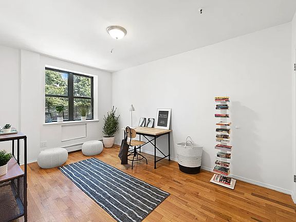 3rd image of 318 Warren St #311