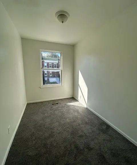 599 N Edgewood St — Photo 14