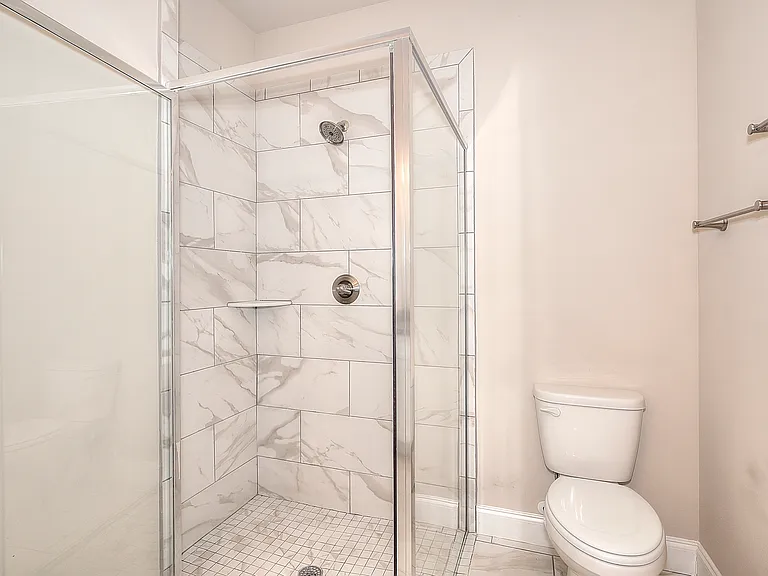 5128 Noble Village Way — Photo 5