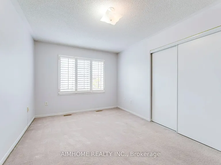 340 Kittridge Rd — Photo 26