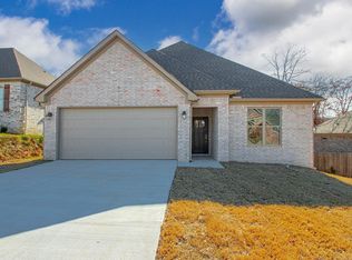 3300 Village East Dr, North Little Rock, AR 72120