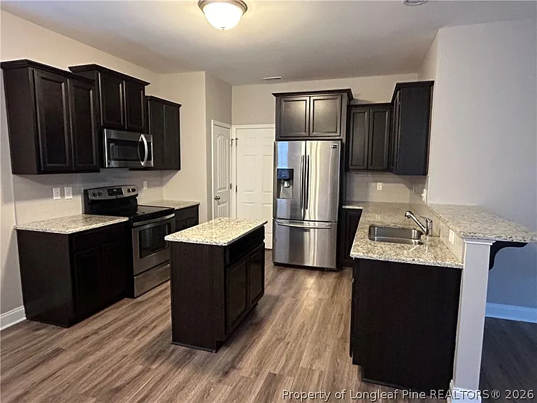 312 Derby Ln — Photo 4