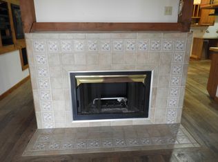 214 N Olbrich Rd, Harvard, IL 60033