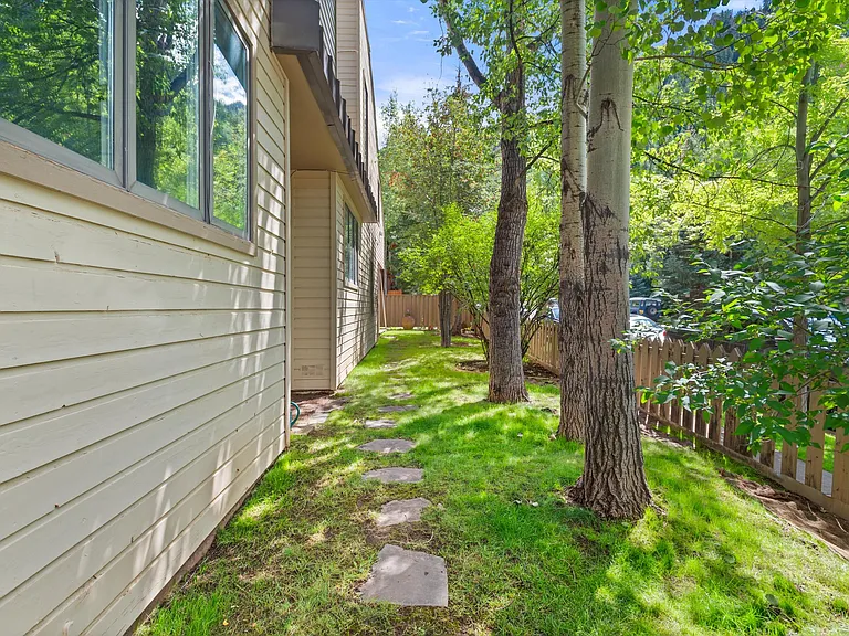 123 W Hyman Ave #A — Photo 40