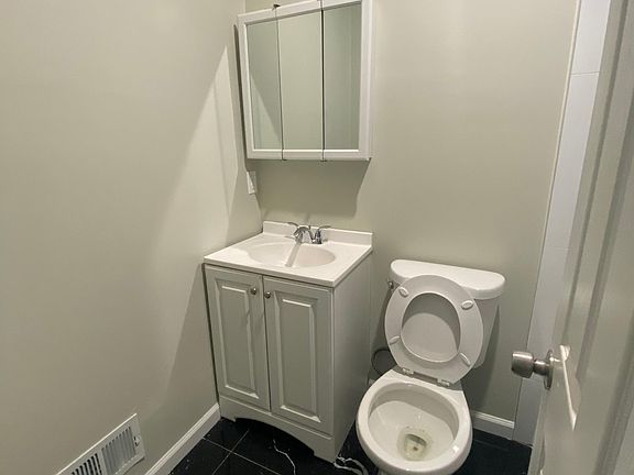 5th image of 174 N 14th St #1