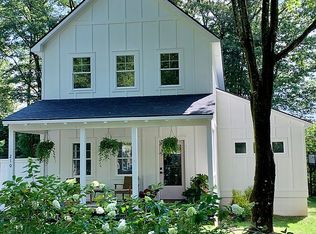 210 Henkel St, Blowing Rock, NC 28605