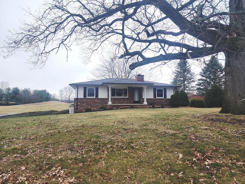 1st image of 9858 York Woods Dr