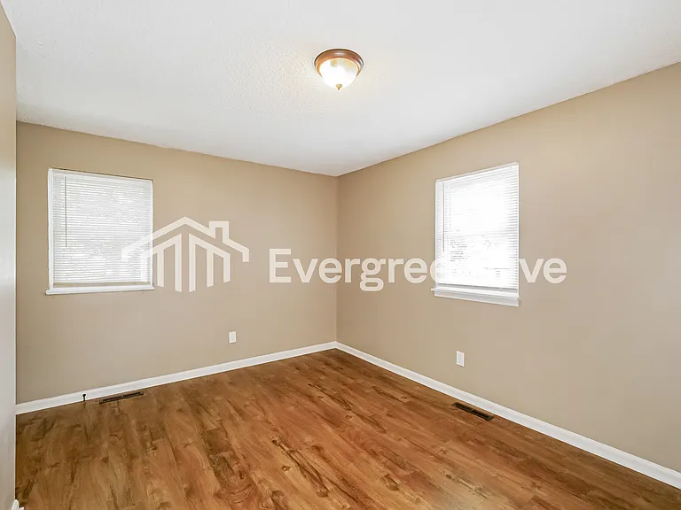5415 E 97th St — Photo 12
