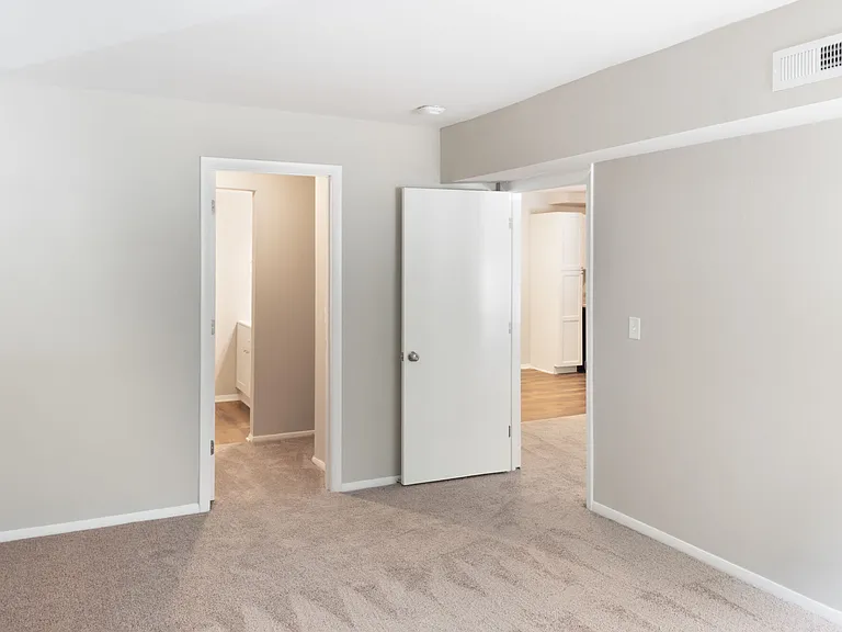 Sterling Heights Apartments by Callio Properties — Photo 18