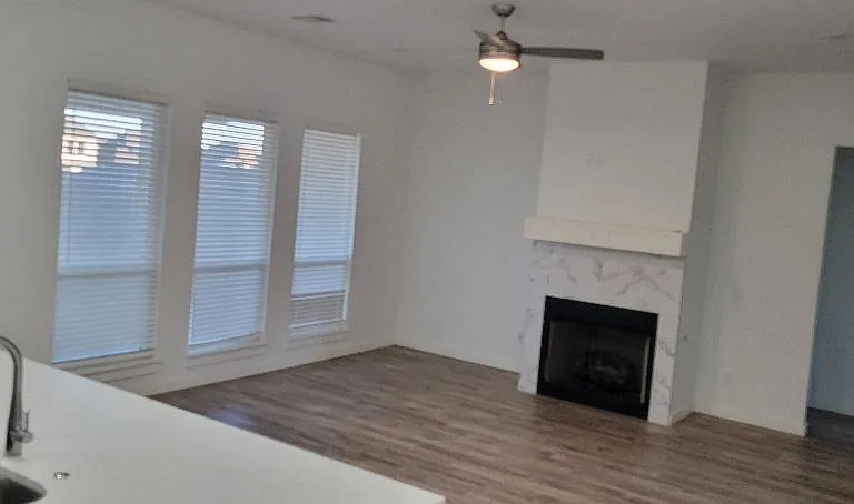2440 Santa Monica St — Photo 4