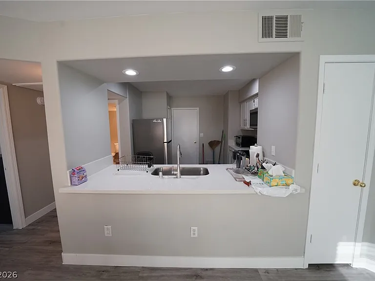 7255 W Sunset Rd #2061 — Photo 11